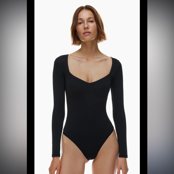 Babaton Tops - Babaton Contour Lange Bodysuit
